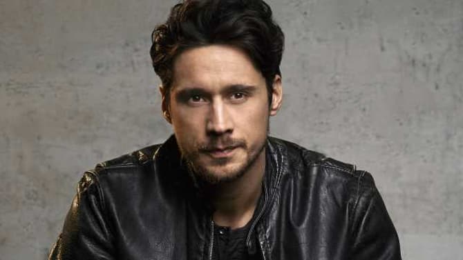 New SUPERGIRL Set Snaps Give Us A First Look At ONCE UPON A TIME Actor Peter Gadiot As Mr. Mxyzptlk