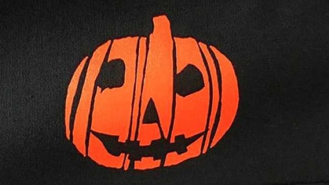 HALLOWEEN Set Snaps Provide Our First Look At Michael Myers And Jamie Lee Curtis As Laurie Strode