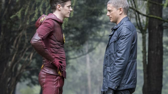 THE FLASH: Barry & Captain Cold Plan A Heist In New Photos From Season 3, Episode 22: &quot;Infantino Street&quot;