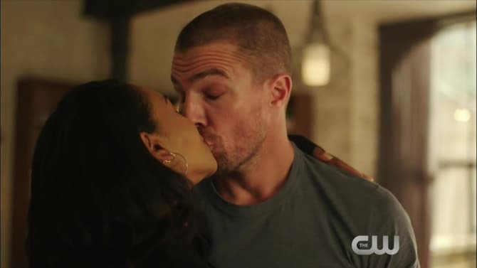 ELSEWORLDS Crossover Promo Reveals Oliver Queen Waking Up In Barry Allen's Bed?!