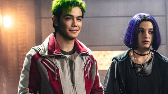 New TITANS Image Reveals A First Look At The Superhero Team Assembled